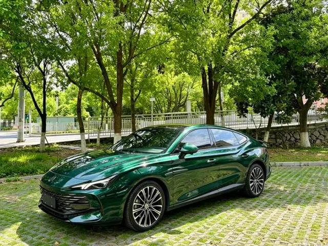 MG7 2023 2.0T Automatic Trophy+ Exhilarating Edition
