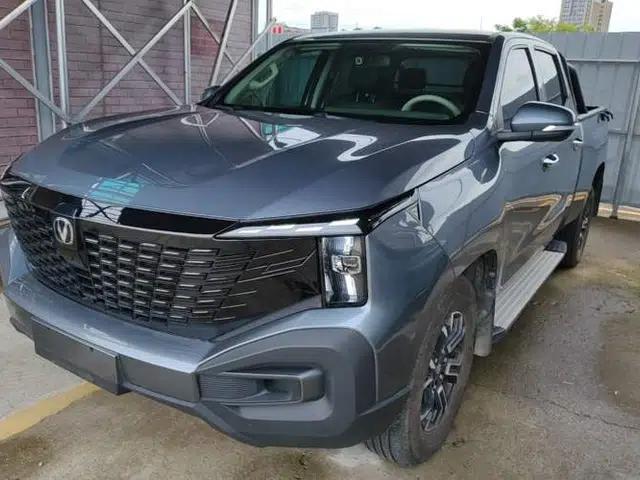 CHANGAN Hunter 2024 Warrior Edition Luxury Model Dual-Motor All-Wheel Drive with Extra-Long Cargo Box