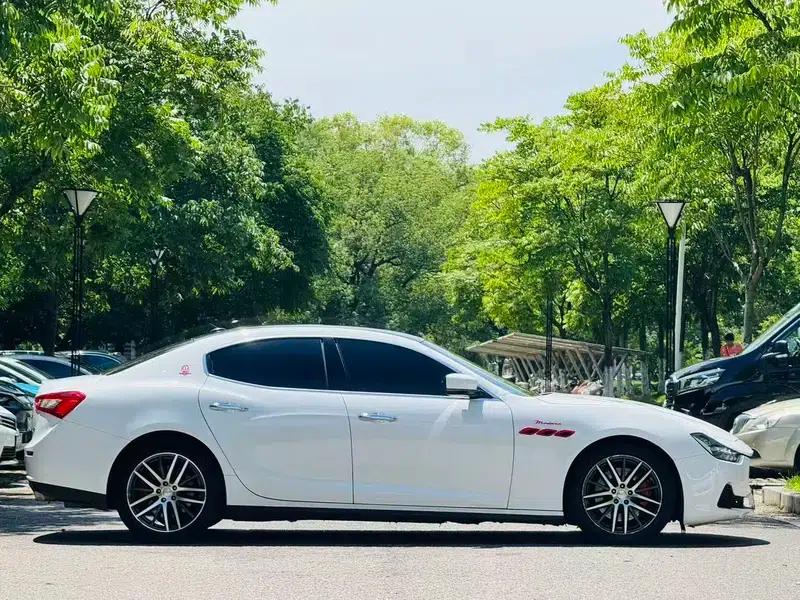 2014 Ghibli 3.0T Standard Edition — миниатюра 7