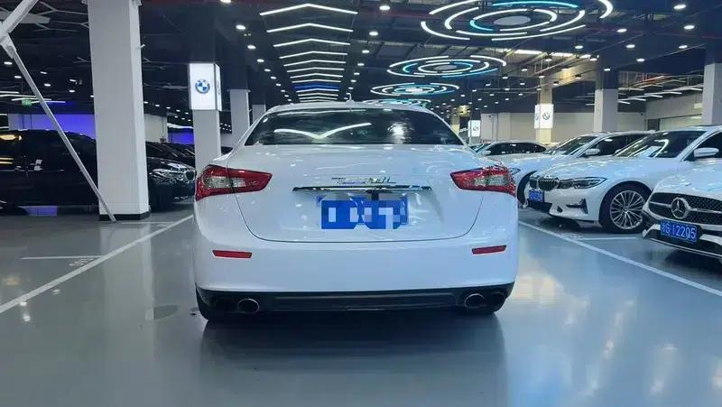 2014 Ghibli 3.0T Standard Edition — миниатюра 5
