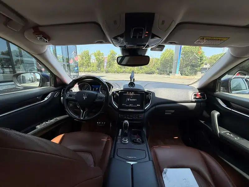 2018 Ghibli 3.0T 350Hp Sport Edition — миниатюра 7