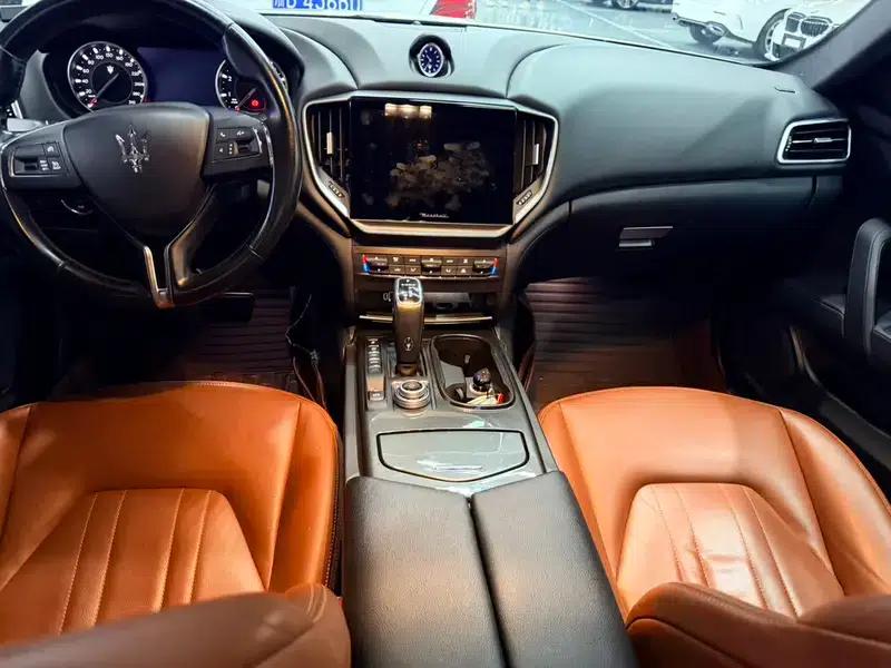 2021 Ghibli 2.0T Edge Edition — миниатюра 8