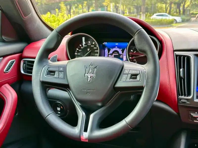 2016 Levante 3.0T — миниатюра 20