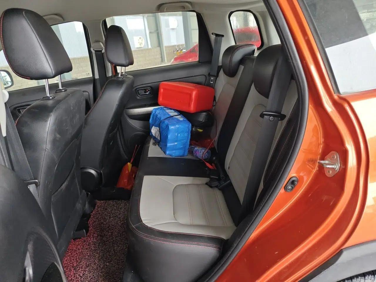 Great Wall M4 2014 1.5L Manual Luxury Model — миниатюра 17