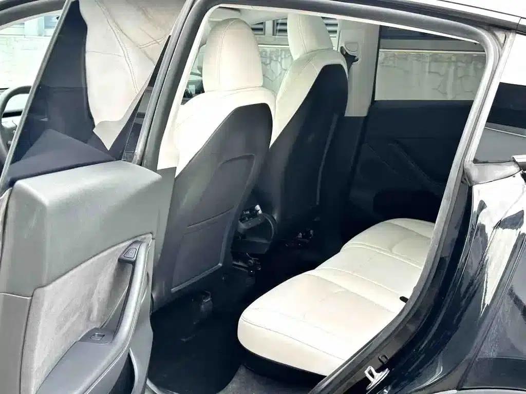 Model Y 2023 Rear-Wheel Drive — миниатюра 4