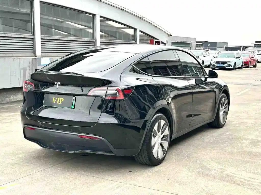 Model Y 2023 Rear-Wheel Drive — миниатюра 9