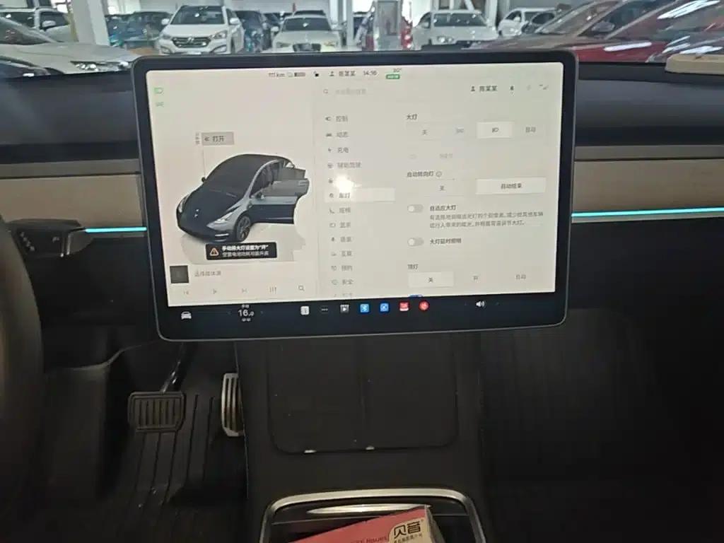 Model Y 2024 Rear-Wheel Drive — миниатюра 13