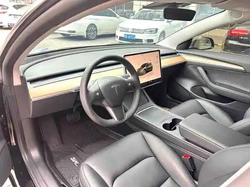Model 3 2021 Standard Range Rear-Wheel Drive Upgrade 3D6 — миниатюра 4