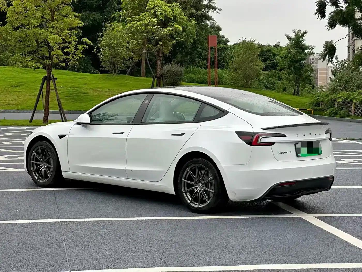 Model 3 2025 Rear-Wheel Drive — миниатюра 8