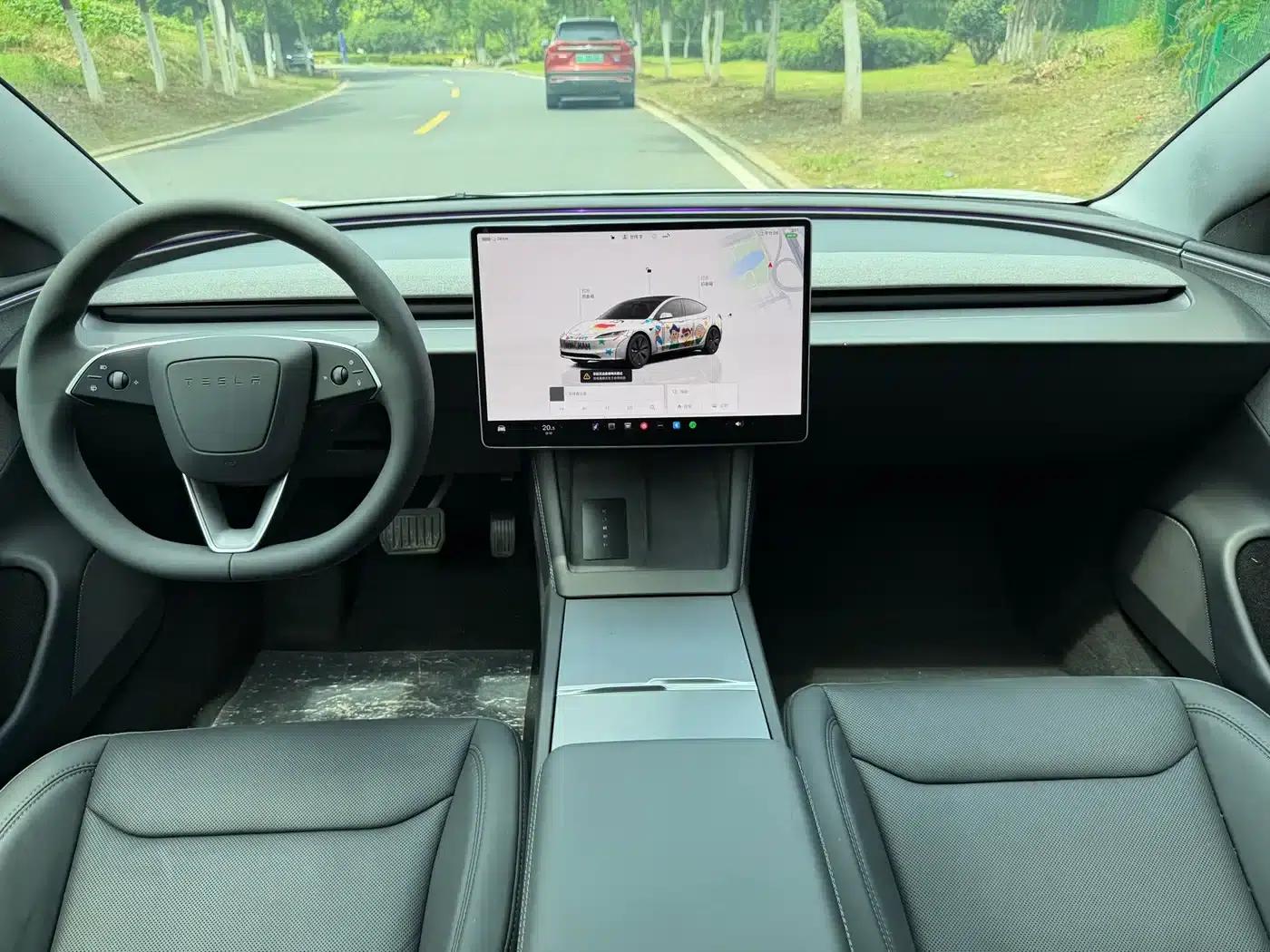 Model 3 2025 Rear-Wheel Drive — миниатюра 5
