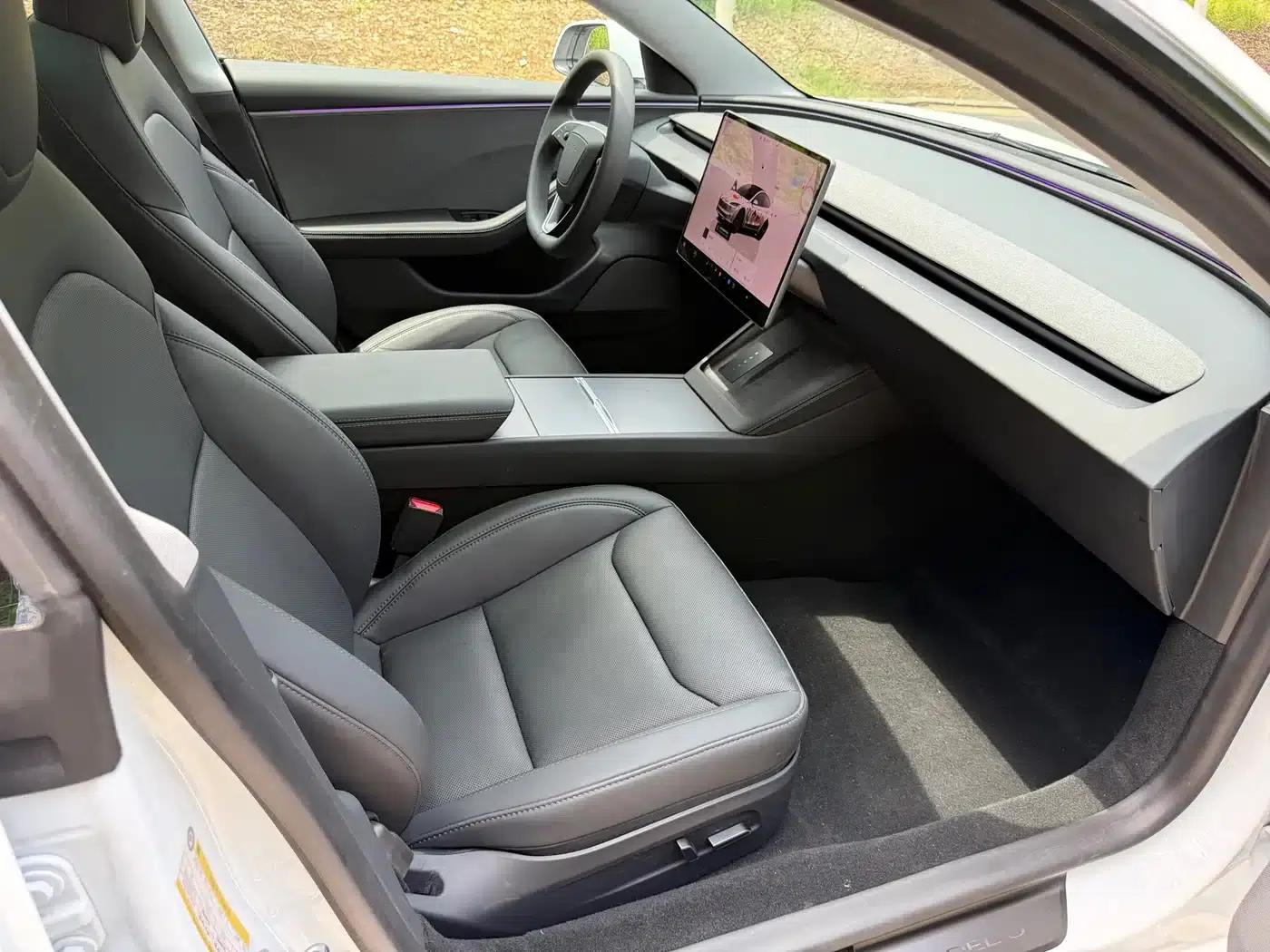 Model 3 2025 Rear-Wheel Drive — миниатюра 8