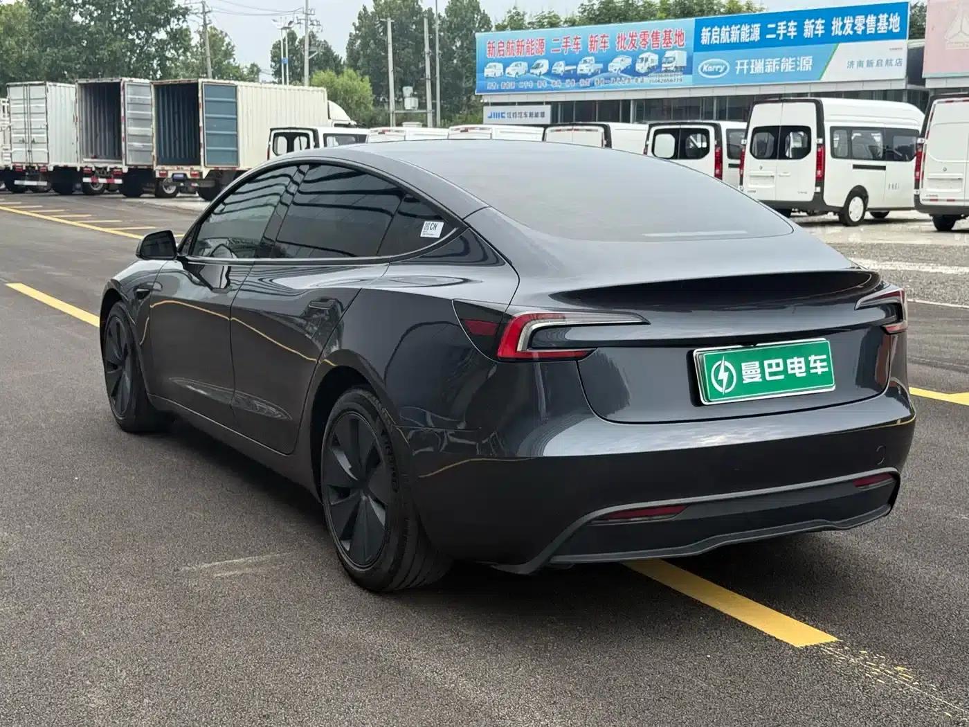 Model 3 2023 Rear-Wheel Drive — миниатюра 7