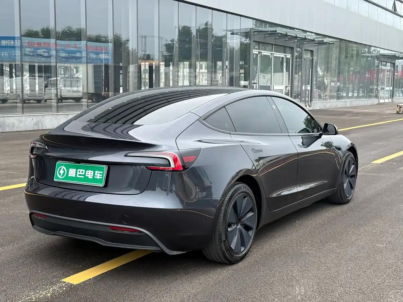 Model 3 2023 Rear-Wheel Drive — миниатюра 8