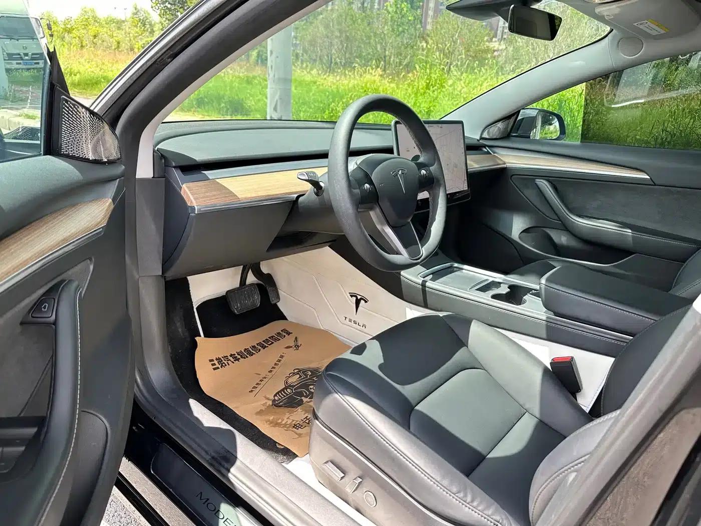Model 3 2022 Rear-Wheel Drive — миниатюра 5