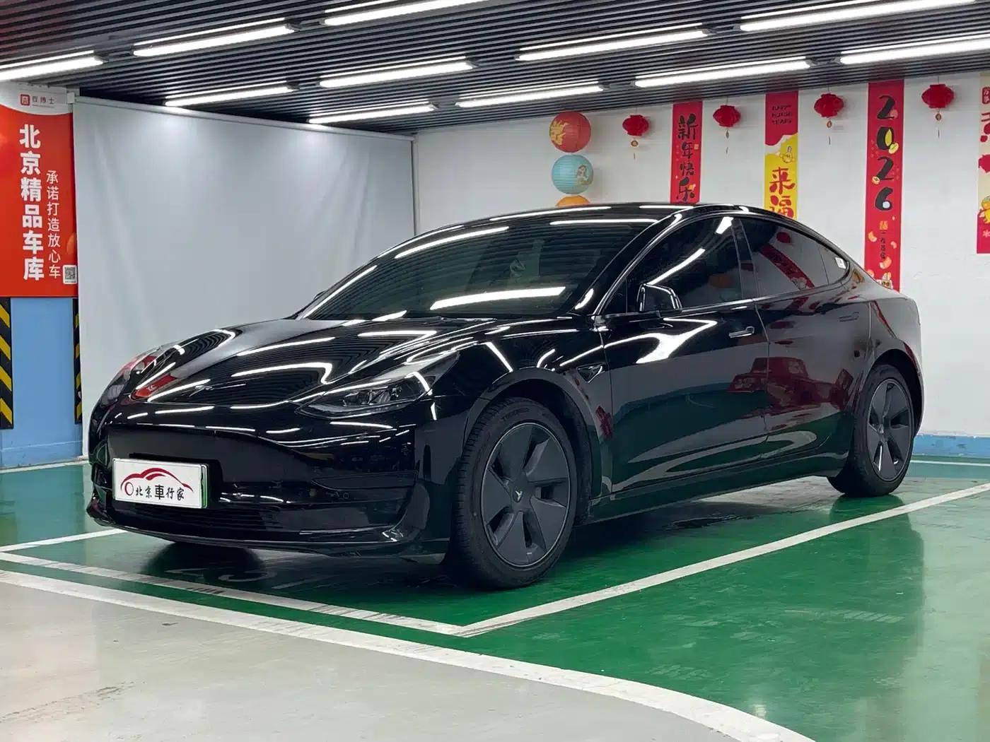 Model 3 2023 Rear-Wheel Drive — миниатюра 1