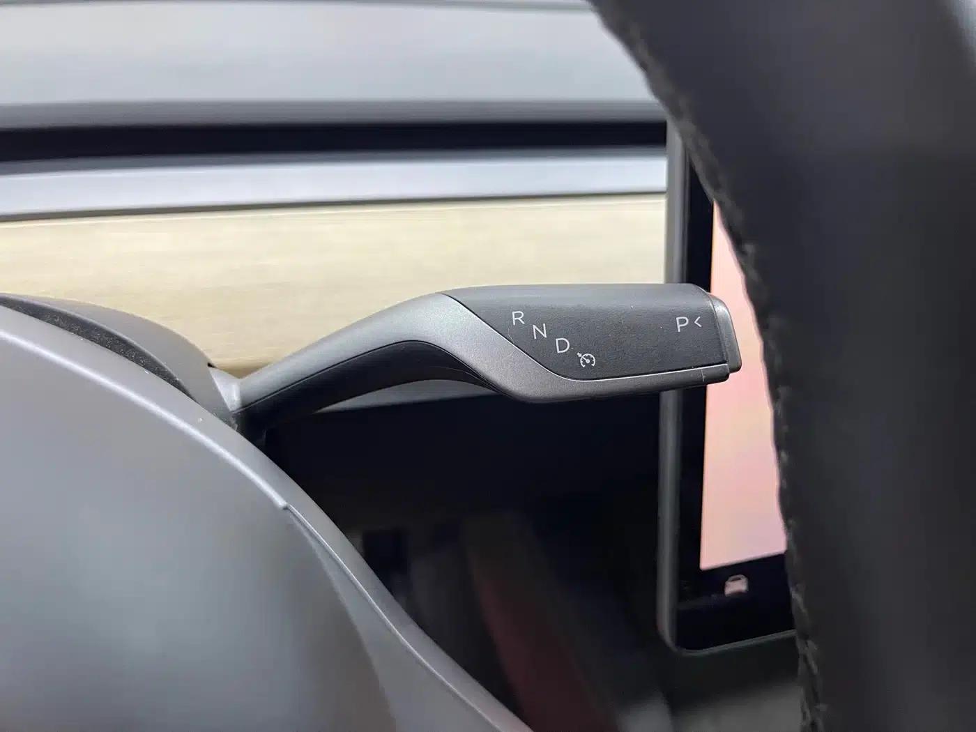 Model 3 2023 Rear-Wheel Drive — миниатюра 14