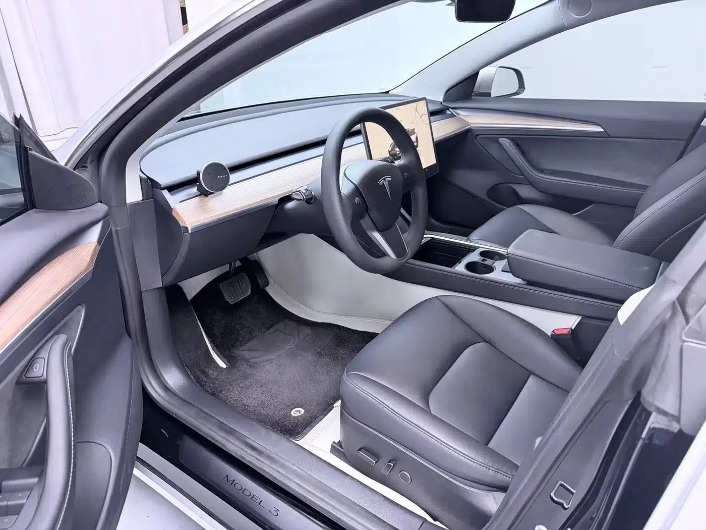 Model 3 2022 Rear-Wheel Drive — миниатюра 4