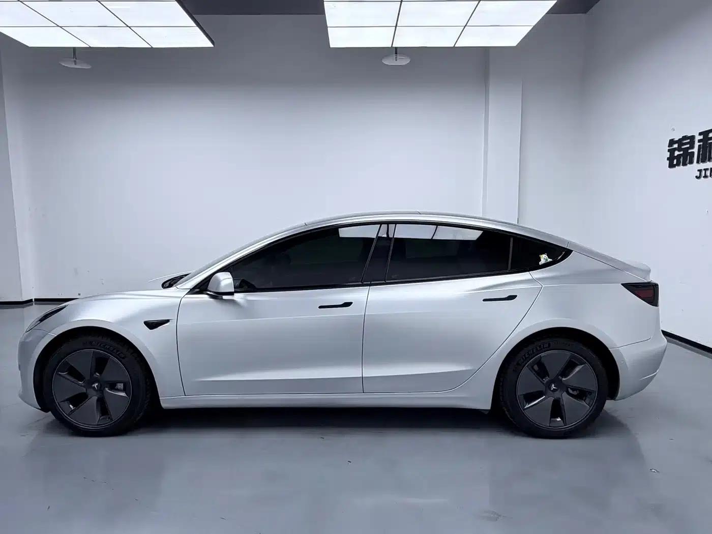 Model 3 2022 Rear-Wheel Drive — миниатюра 7