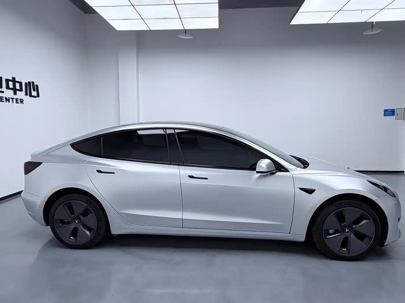 Model 3 2022 Rear-Wheel Drive — миниатюра 8