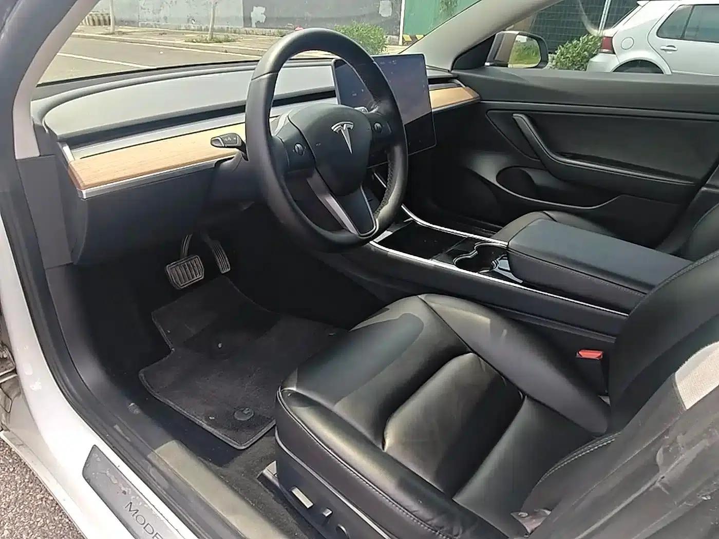 Model 3 2019 Standard Range Rear-Wheel Drive Upgrade — миниатюра 3