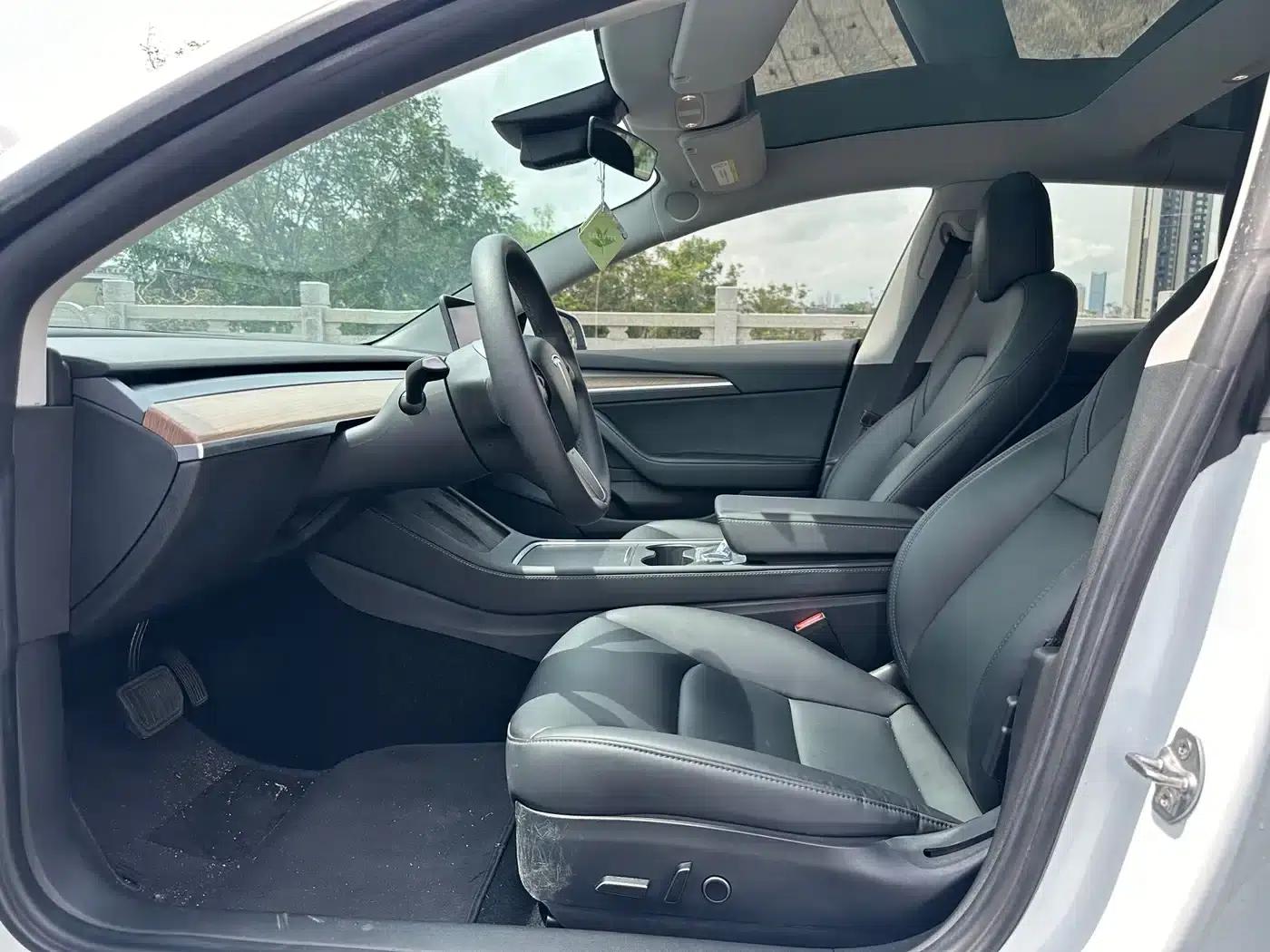 Model 3 2021 Facelift Standard Range Rear-Wheel Drive Upgrade Version 3D1 — миниатюра 4