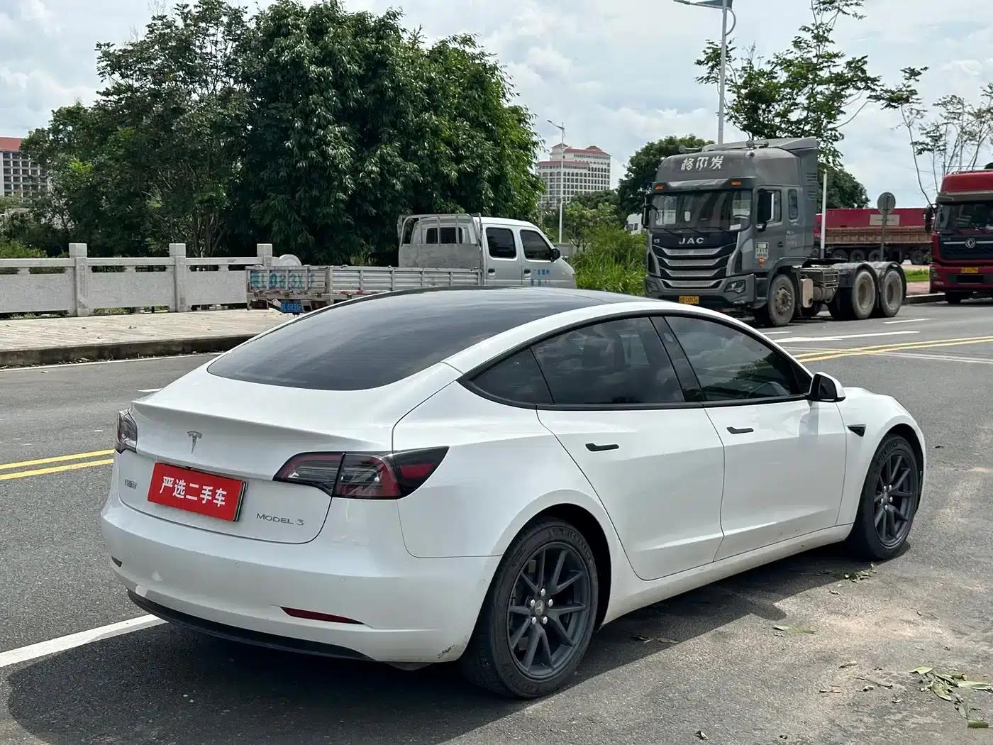 Model 3 2021 Facelift Standard Range Rear-Wheel Drive Upgrade Version 3D1 — миниатюра 9
