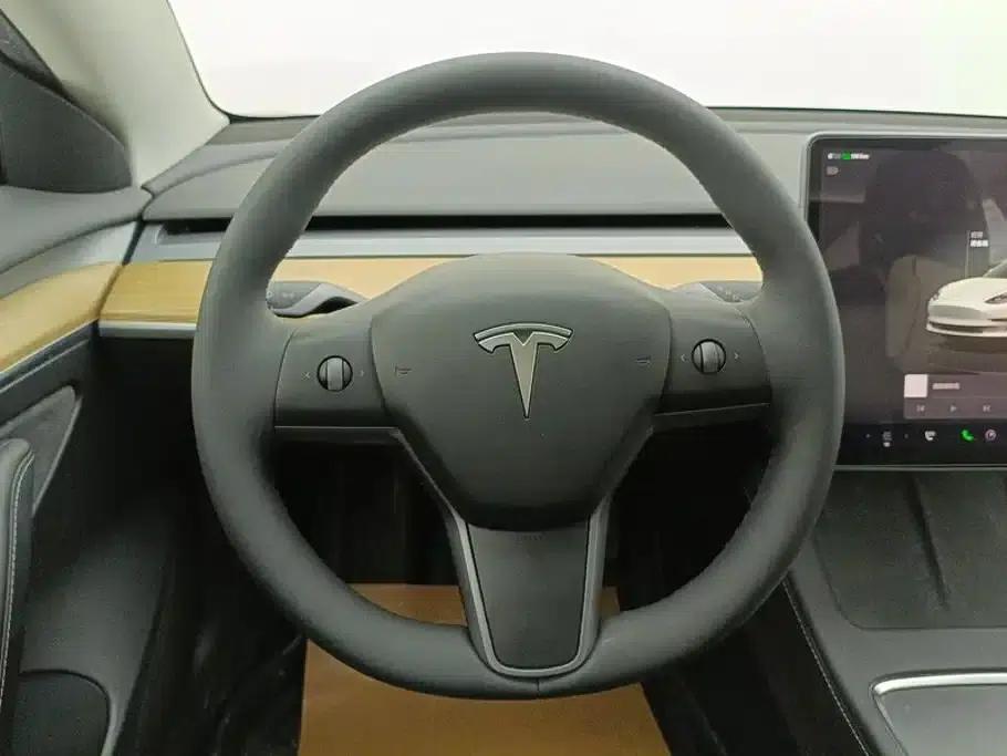 Model 3 2022 Rear-Wheel Drive — миниатюра 15