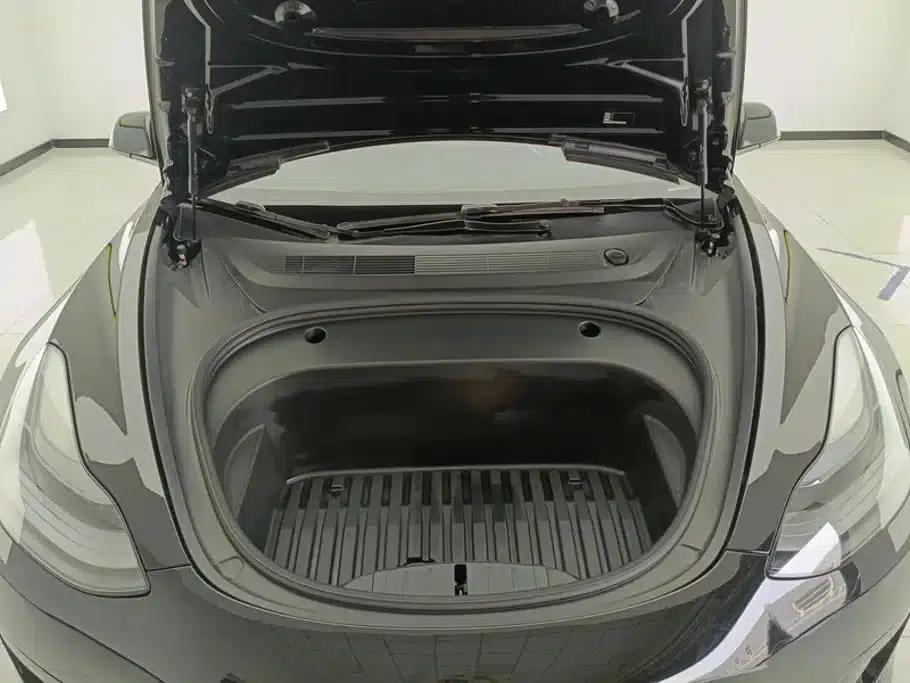 Model 3 2022 Rear-Wheel Drive — миниатюра 10