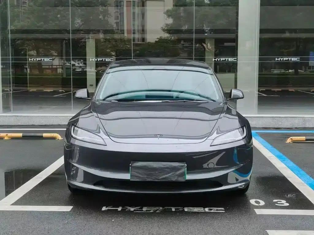Model 3 2023 Rear-Wheel Drive — миниатюра 2
