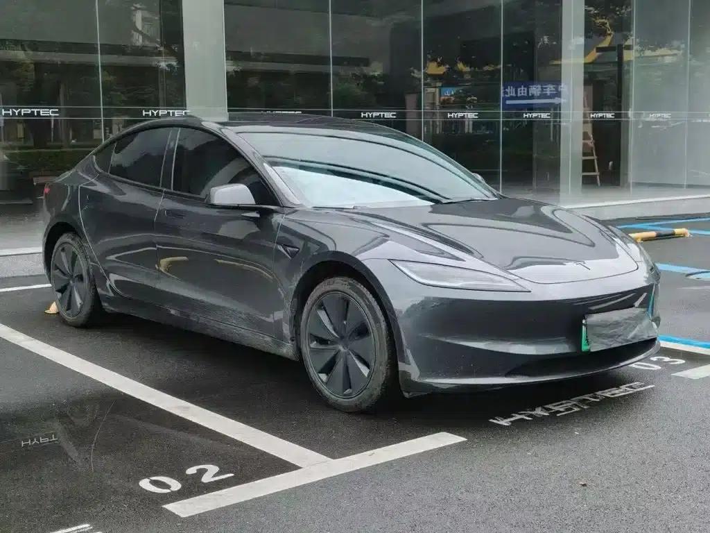 Model 3 2023 Rear-Wheel Drive — миниатюра 3