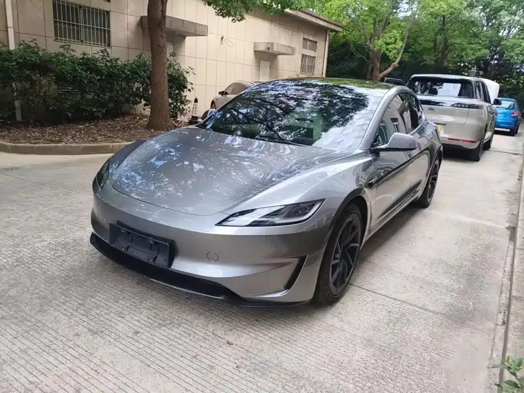 Model 3 2024 Performance All-Wheel Drive — миниатюра 2