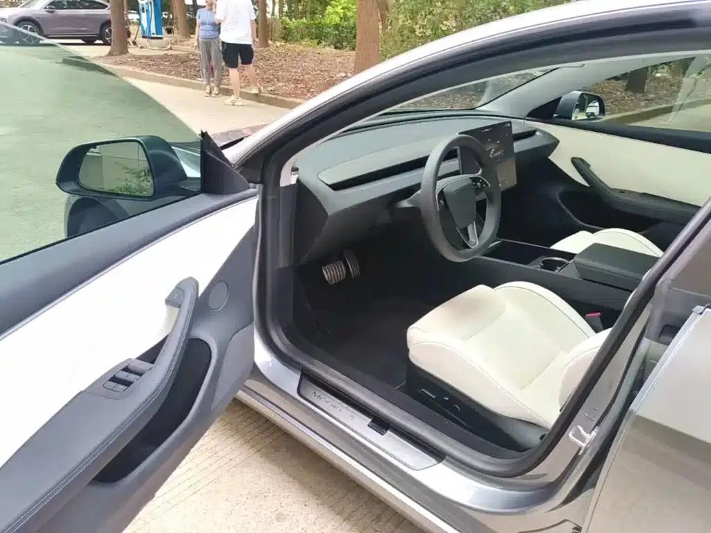 Model 3 2024 Performance All-Wheel Drive — миниатюра 12
