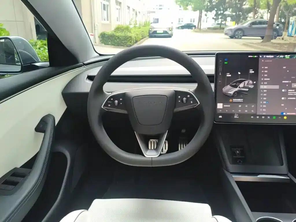 Model 3 2024 Performance All-Wheel Drive — миниатюра 7