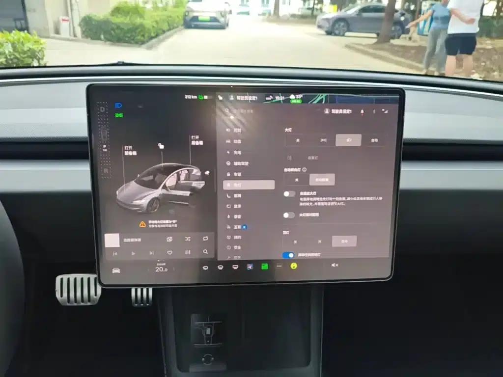 Model 3 2024 Performance All-Wheel Drive — миниатюра 9