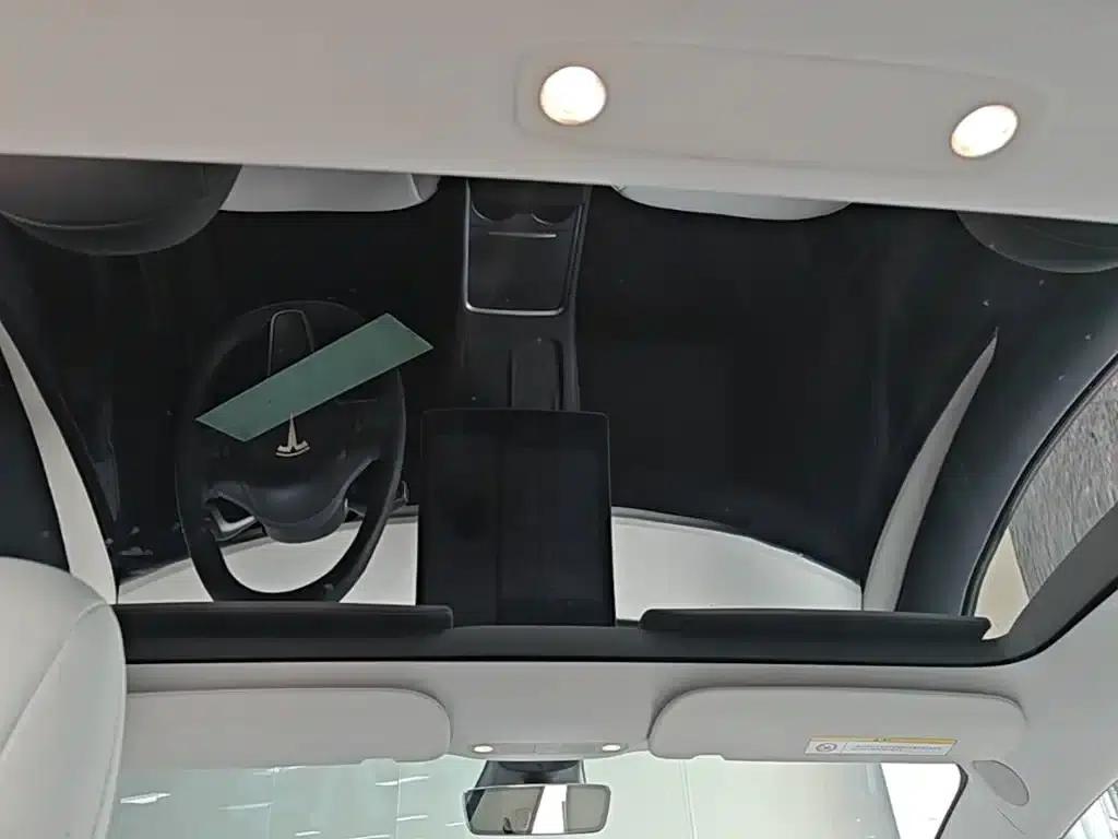 Model 3 2022 Rear-Wheel Drive — миниатюра 18