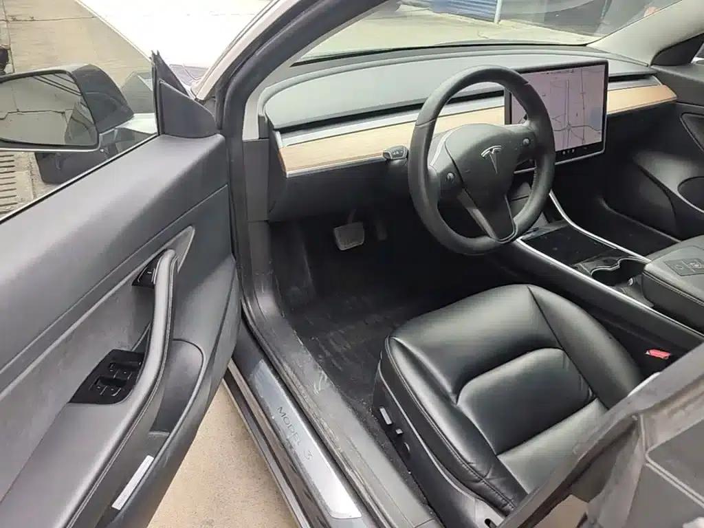 Model 3 2019 Standard Range Rear-Wheel Drive Upgrade — миниатюра 16
