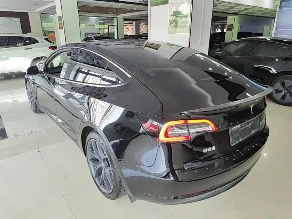Model 3 2022 Performance All-Wheel Drive — миниатюра 5
