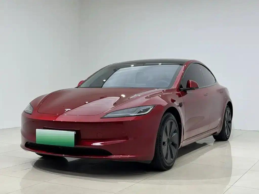 Model 3 2023 Long Range All-Wheel Drive — миниатюра 1