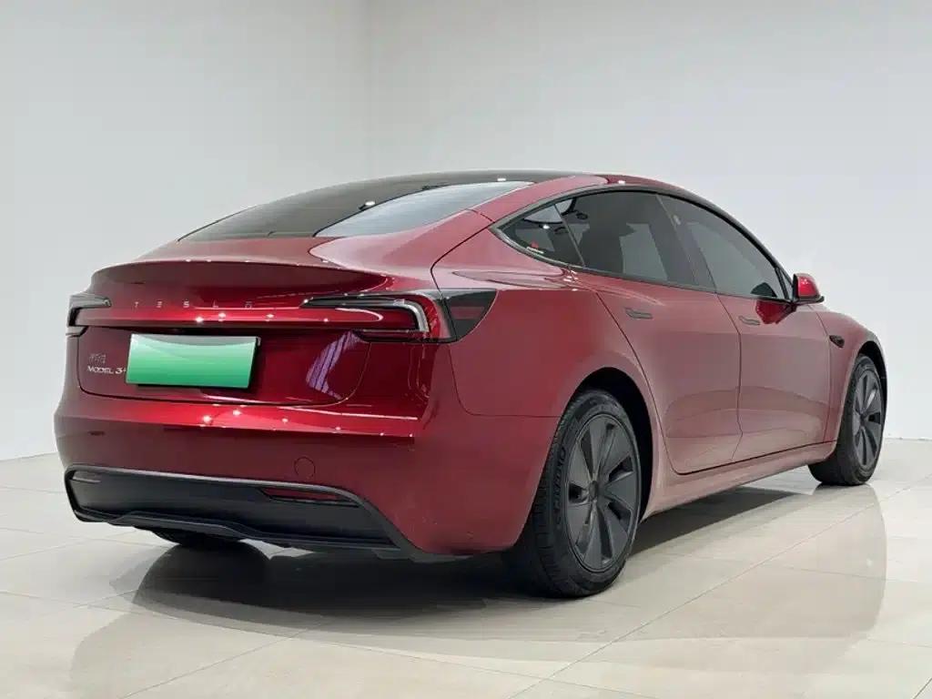 Model 3 2023 Long Range All-Wheel Drive — миниатюра 16
