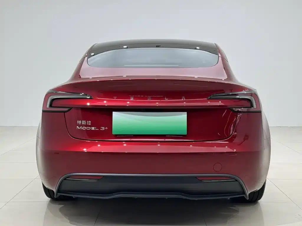 Model 3 2023 Long Range All-Wheel Drive — миниатюра 17