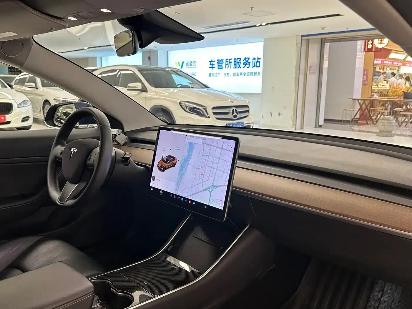 Imported 2019 Model 3 Long Range Rear-Wheel Drive — миниатюра 13