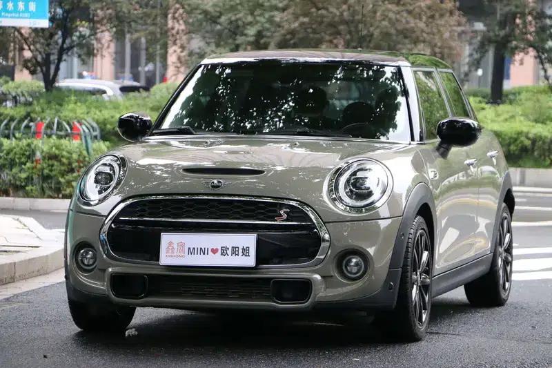 MINI 2020 2.0T COOPER S Artist 5-Door Edition — миниатюра 1
