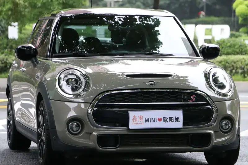 MINI 2020 2.0T COOPER S Artist 5-Door Edition — миниатюра 6