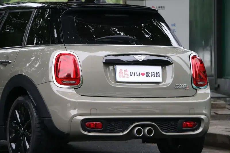 MINI 2020 2.0T COOPER S Artist 5-Door Edition — миниатюра 8