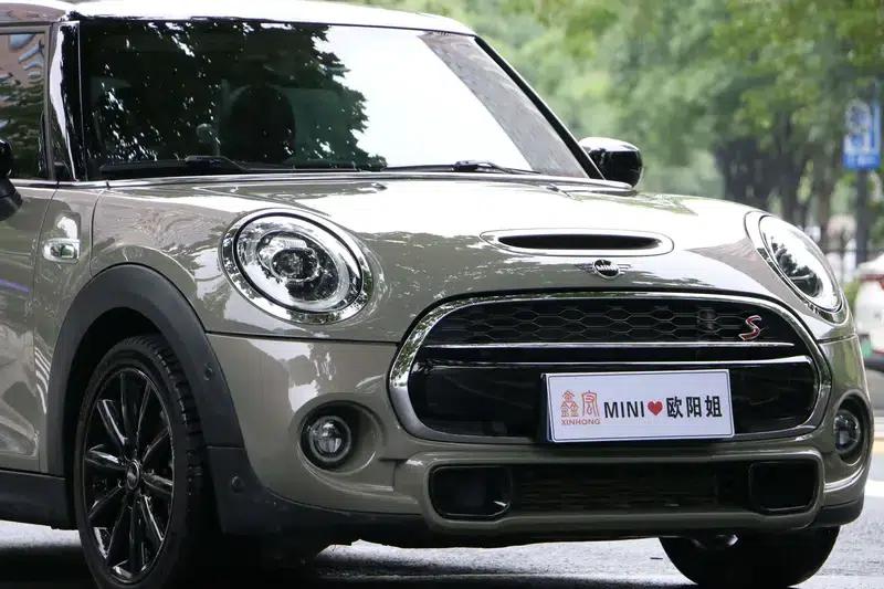 MINI 2020 2.0T COOPER S Artist 5-Door Edition — миниатюра 10