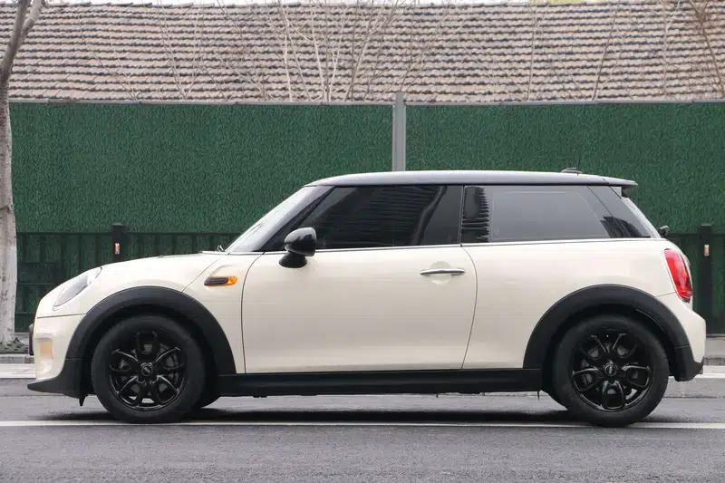 2018 MINI 1.5T ONE — миниатюра 4