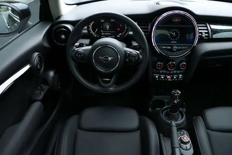 MINI 2021 2.0T COOPER S Collector's Edition — миниатюра 21
