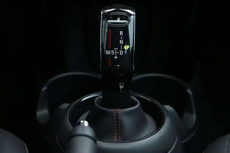 MINI 2021 2.0T COOPER S Collector's Edition — миниатюра 22