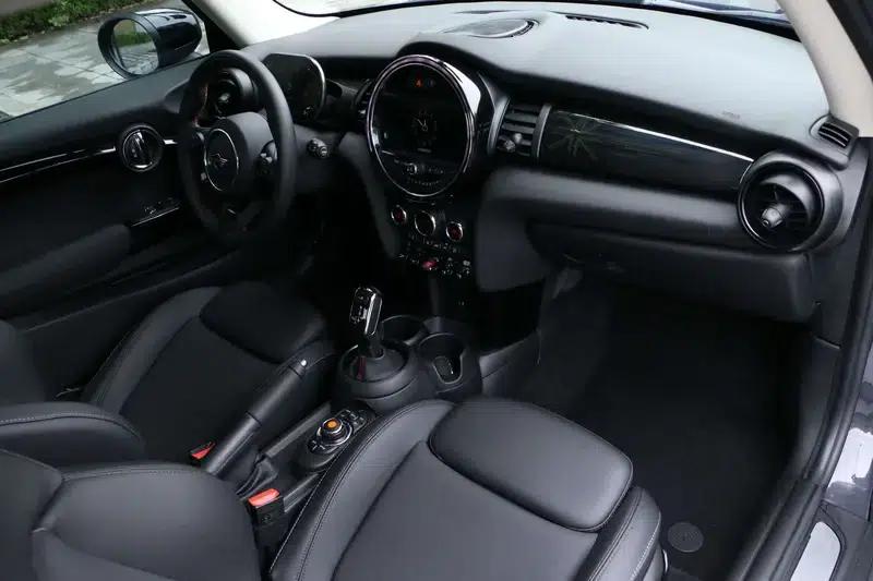 MINI 2021 2.0T COOPER S Collector's Edition — миниатюра 26