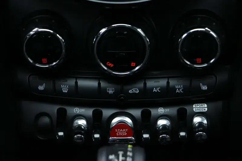 2016 MINI 1.5T COOPER Avant-garde 5-Door Edition — миниатюра 12